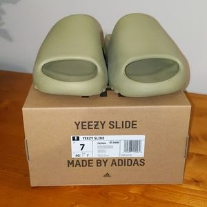 Yeezy Slide Resin sz 7
